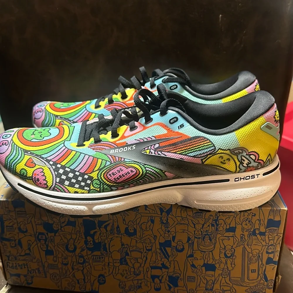 Brooks Run Proud Ghost 15 Running Shoes: NEW IN BOX: SIZE 9.5